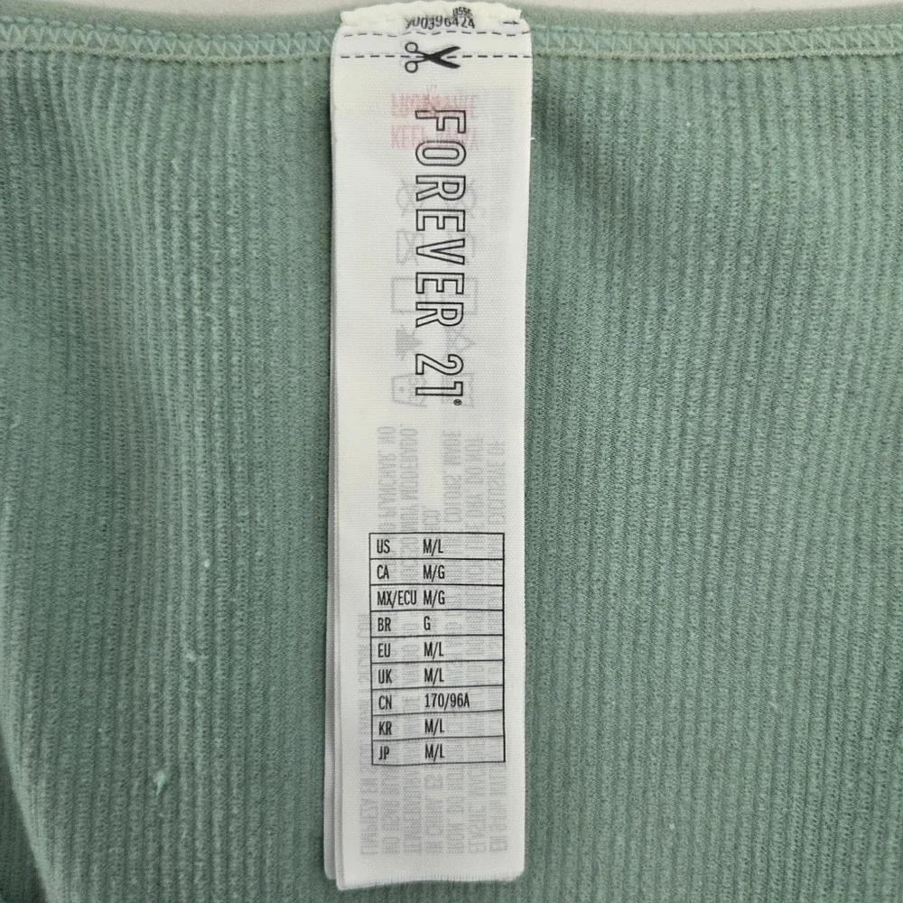 Forever 21 Ribbed Sage Green Crop Tank  Medium/Large - Picture 9 of 13